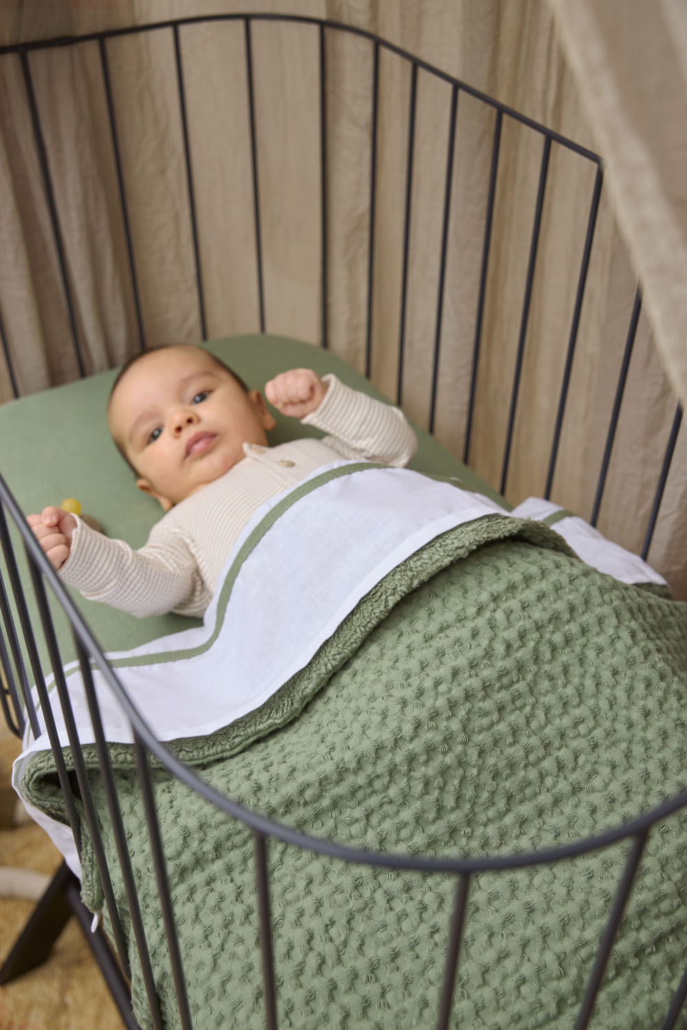 Crib sheet Piping - olive green - 75X100cm