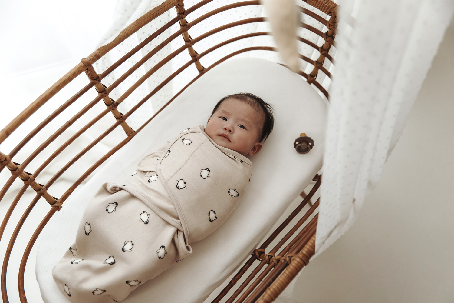 Swaddle Penguin soft sand 0 3 Months 1.0 TOG