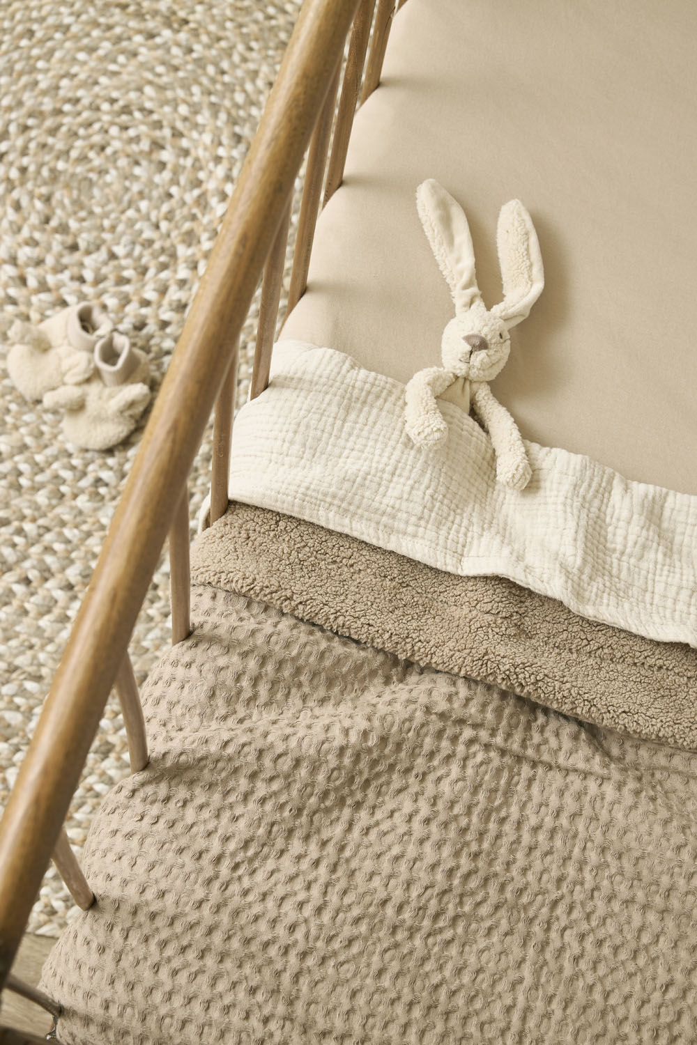 Cot bed blanket Waffle Teddy - taupe - 100x150cm