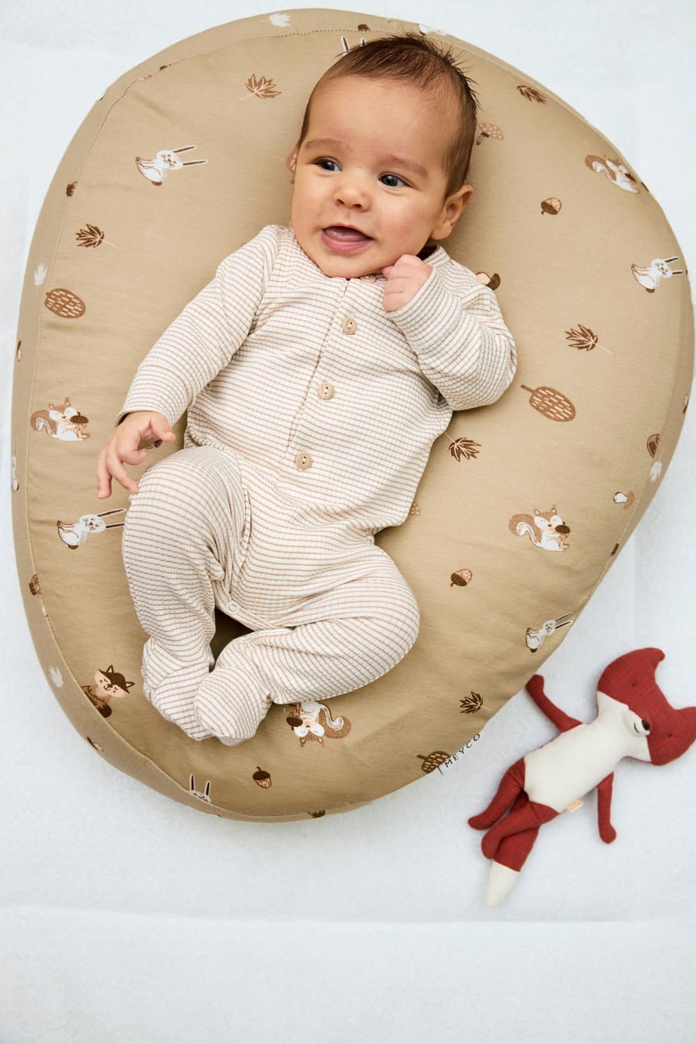 Relax cover for nursing pillow Forest Animals - sand