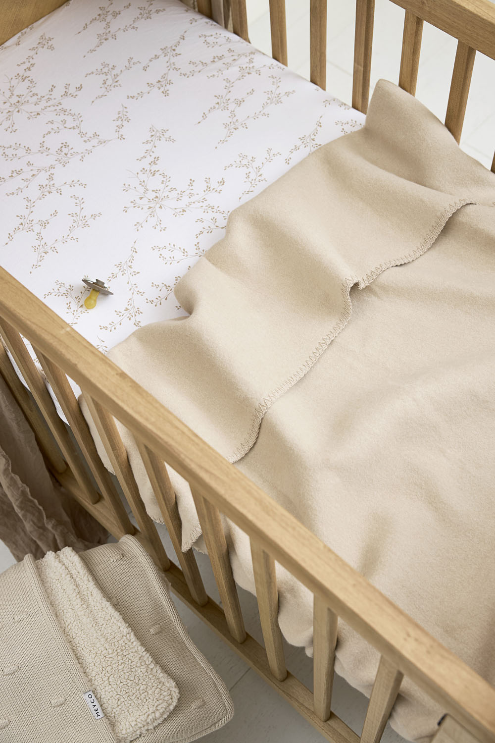 Cot bed blanket woven Uni - sand - 100x150cm